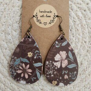 ~Handmade~ vintage style, boho, botanical earrings